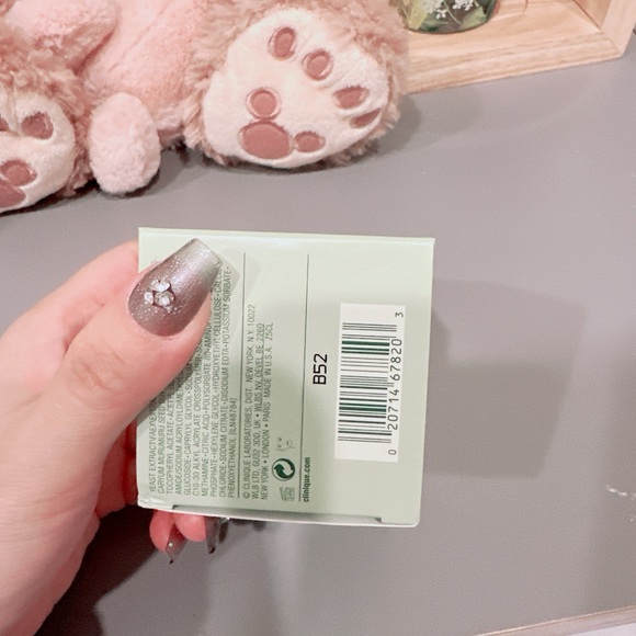 Clinique Smart Night Custom-Repair Moisturizer /night cream 50ml – Brand New - Picture 4 of 4